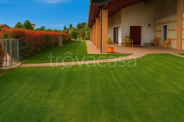 casa indipendente in vendita a Vicenza in zona Bertesinella