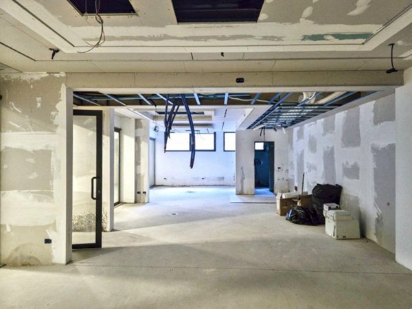 negozio in vendita a Vicenza in zona San Lazzaro/Pomari