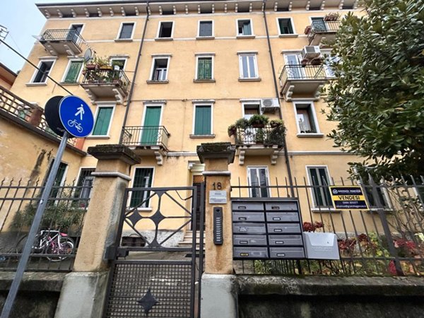 appartamento in vendita a Vicenza in zona Cattane