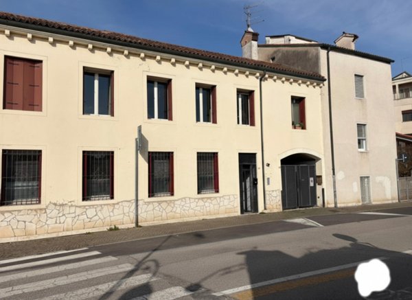 appartamento in vendita a Vicenza in zona Centro Storico