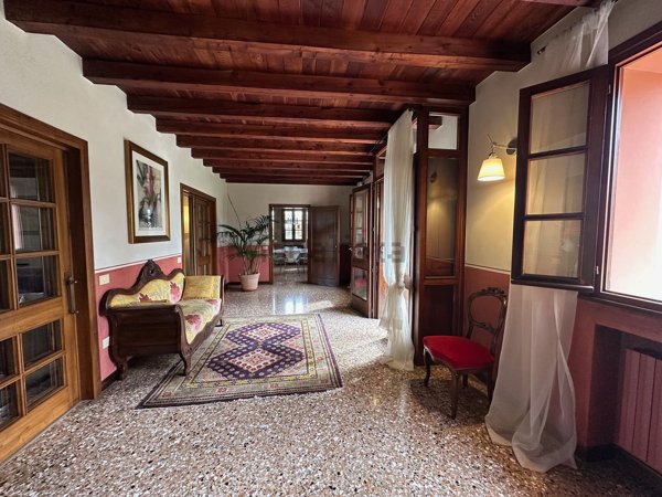 casa indipendente in vendita a Vicenza in zona Ospedaletto