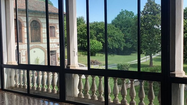 casa indipendente in vendita a Vicenza in zona Maddalene