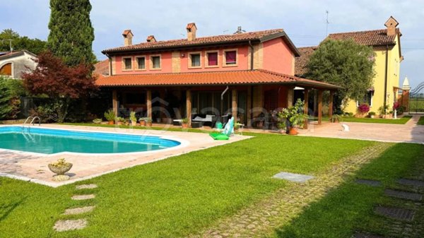 casa indipendente in vendita a Vicenza in zona San Lazzaro/Pomari