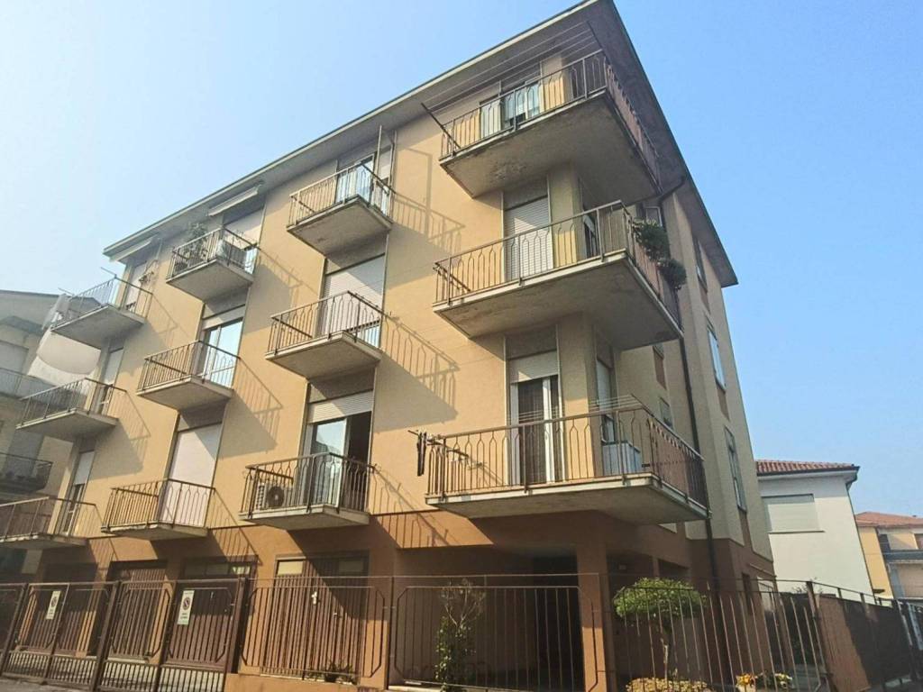 appartamento in vendita a Vicenza in zona Saviabona