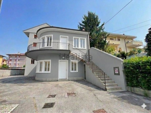 appartamento in vendita a Vicenza in zona Centro Storico