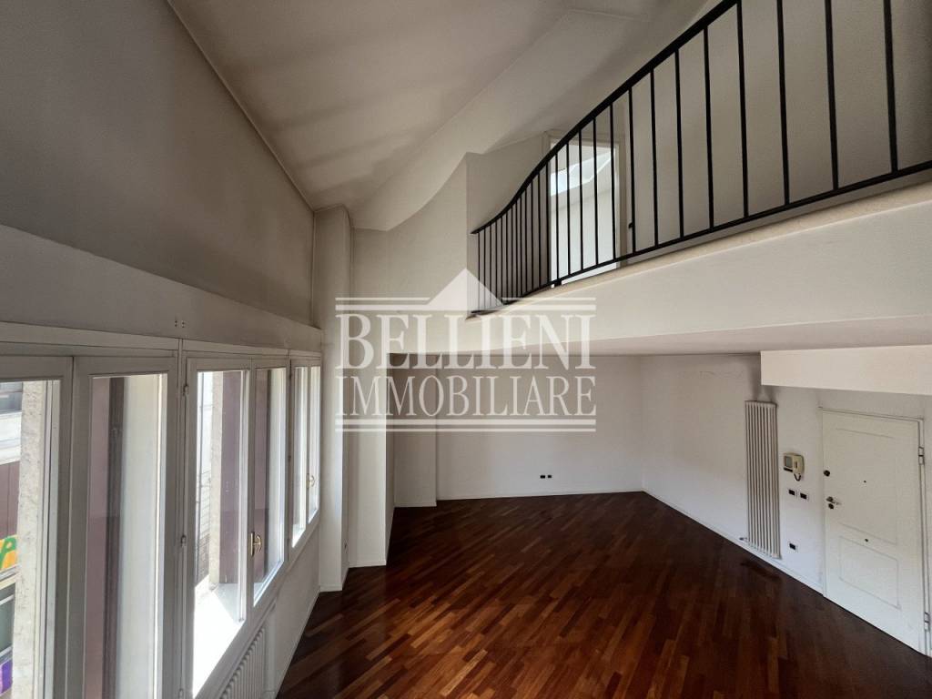 appartamento in vendita a Vicenza in zona Centro Storico