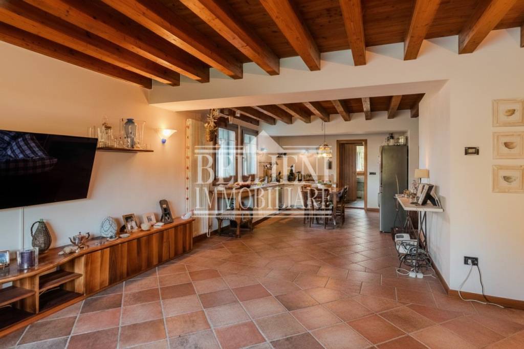 casa indipendente in vendita a Vicenza in zona Maddalene