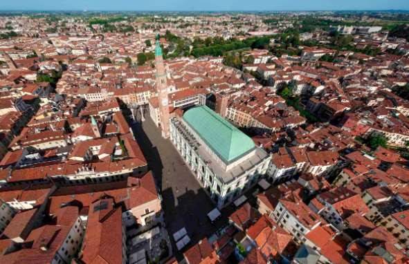 casa indipendente in vendita a Vicenza