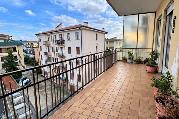 appartamento in vendita a Vicenza in zona San Lazzaro/Pomari