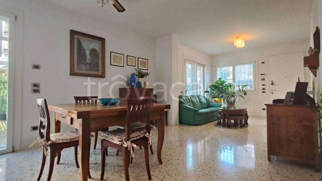 appartamento in vendita a Vicenza in zona Centro Storico