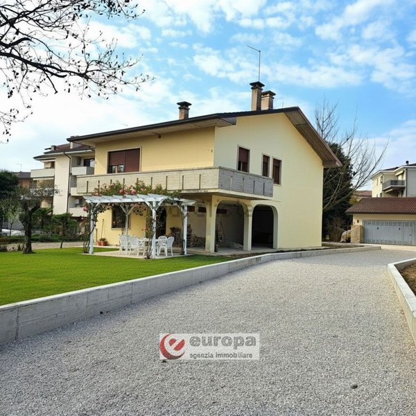 appartamento in vendita a Vicenza in zona Anconetta