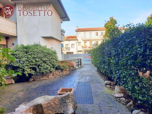 casa indipendente in vendita a Vicenza