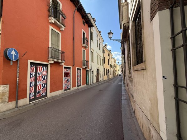 appartamento in vendita a Vicenza in zona Borgo Berga