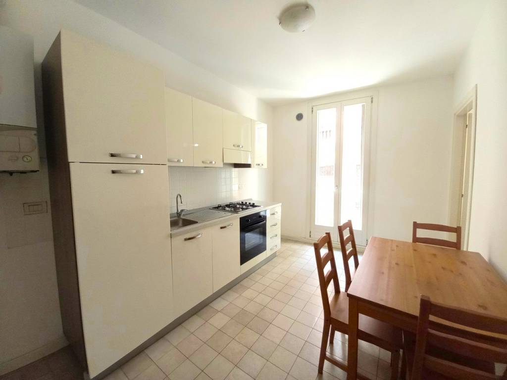 casa indipendente in vendita a Vicenza in zona Centro Storico
