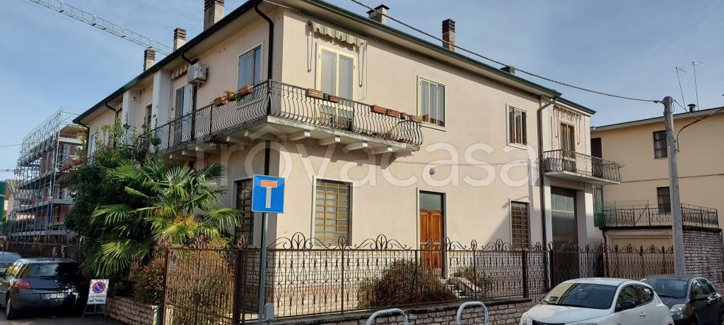 casa indipendente in vendita a Vicenza in zona Centro Storico