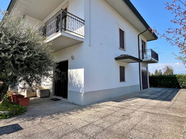 casa indipendente in vendita a Vicenza in zona Bertesinella