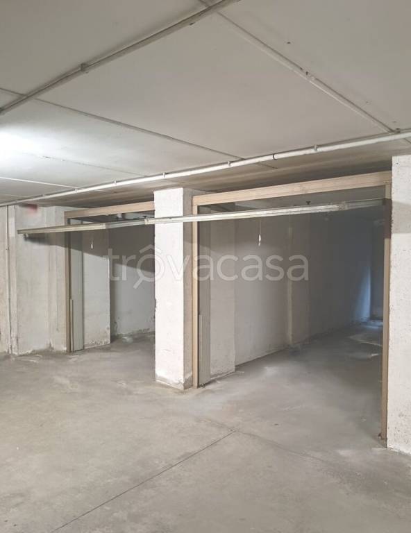 locale di sgombero in vendita a Vicenza in zona Cattane