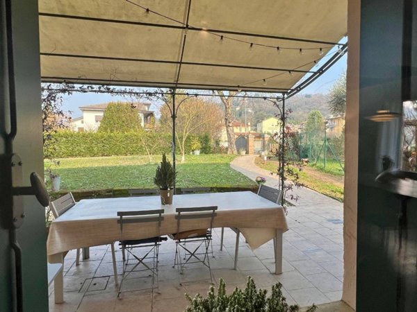 casa indipendente in vendita a Vicenza in zona Gogna