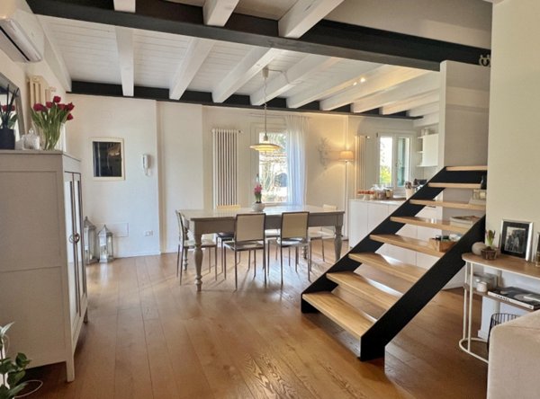 casa indipendente in vendita a Vicenza in zona Gogna