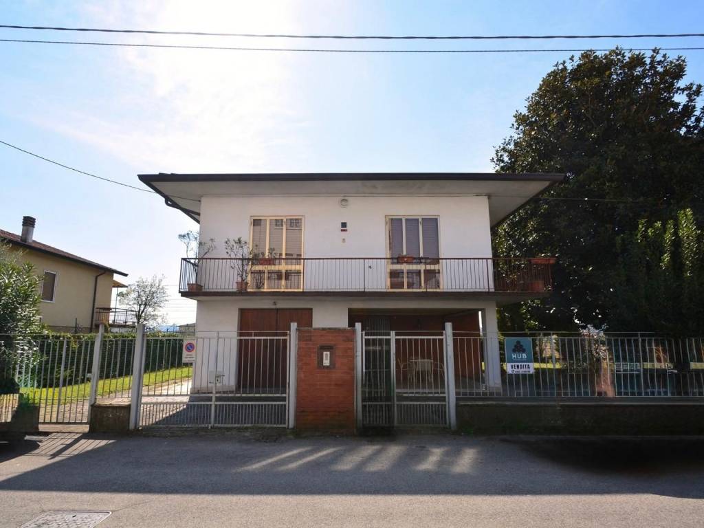 casa indipendente in vendita a Vicenza in zona Bertesinella