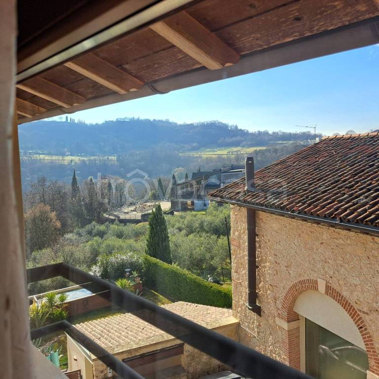 casa indipendente in vendita a Vicenza