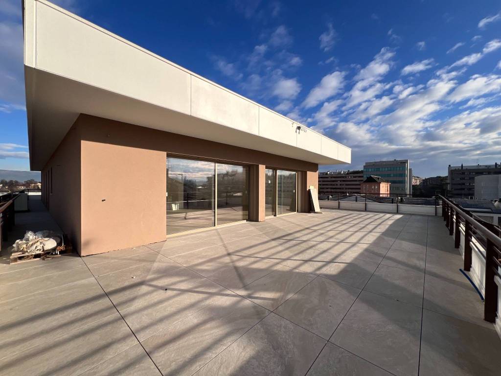 appartamento in vendita a Vicenza in zona Villaggio del Sole