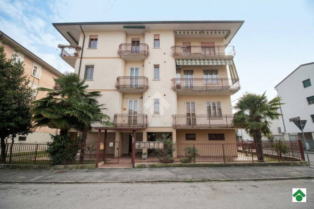 appartamento in vendita a Vicenza in zona Pio X