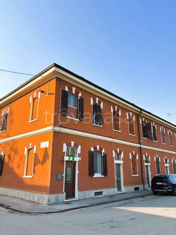 casa indipendente in vendita a Vicenza in zona Ferrovieri