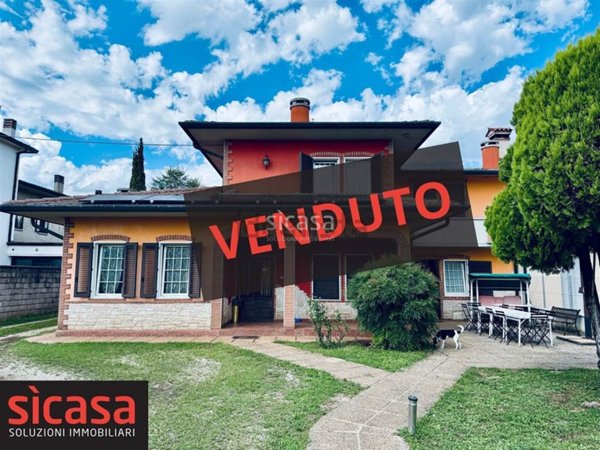 casa indipendente in vendita a Vicenza in zona Centro Storico