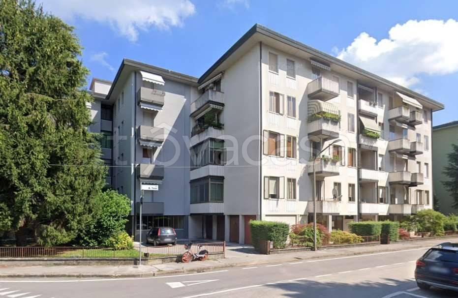 appartamento in vendita a Vicenza in zona Cattane