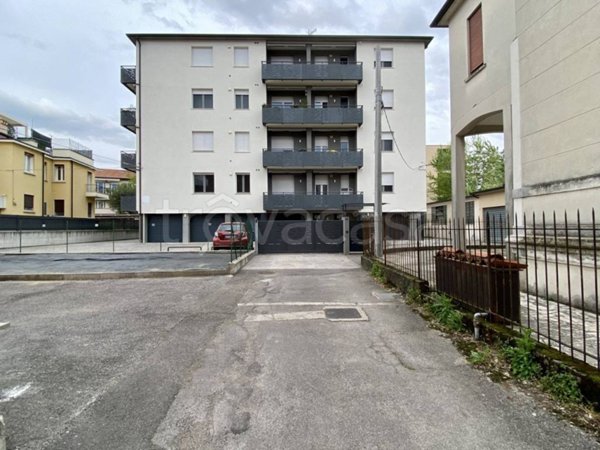 appartamento in vendita a Vicenza in zona Pio X