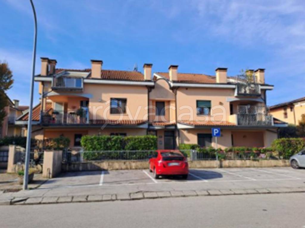 appartamento in vendita a Vicenza in zona Bertesinella