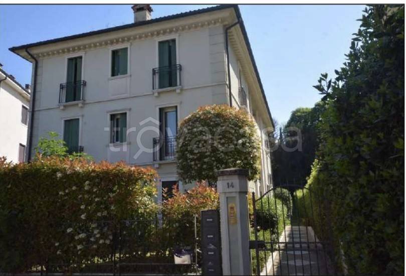 appartamento in vendita a Vicenza in zona Monte Berico