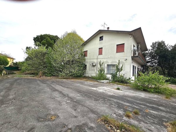 casa indipendente in vendita a Vicenza in zona Maddalene