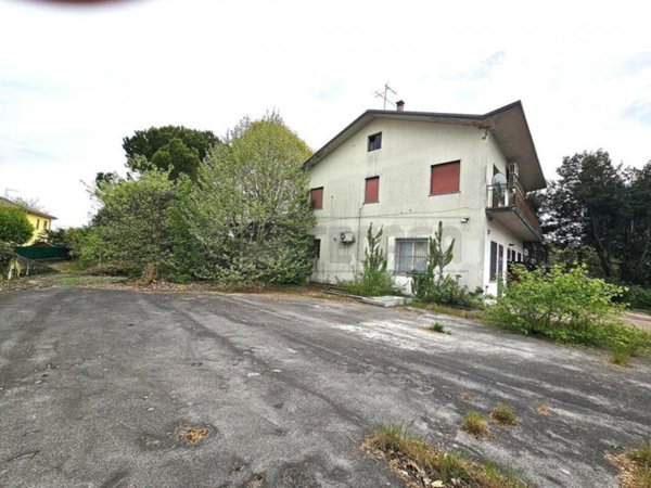 casa indipendente in vendita a Vicenza in zona Maddalene