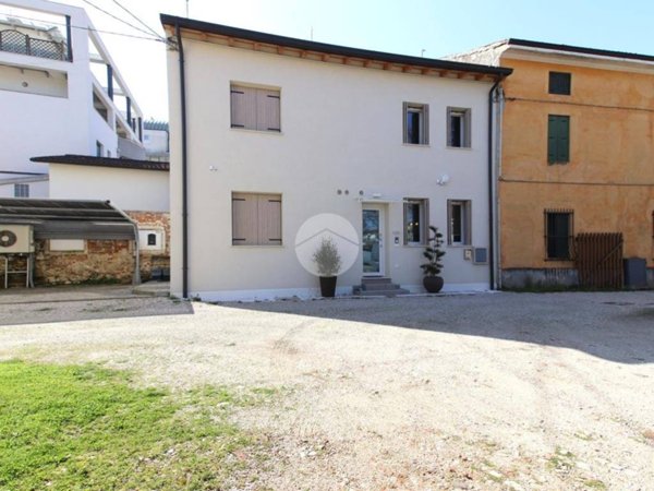 casa indipendente in vendita a Vicenza in zona Anconetta