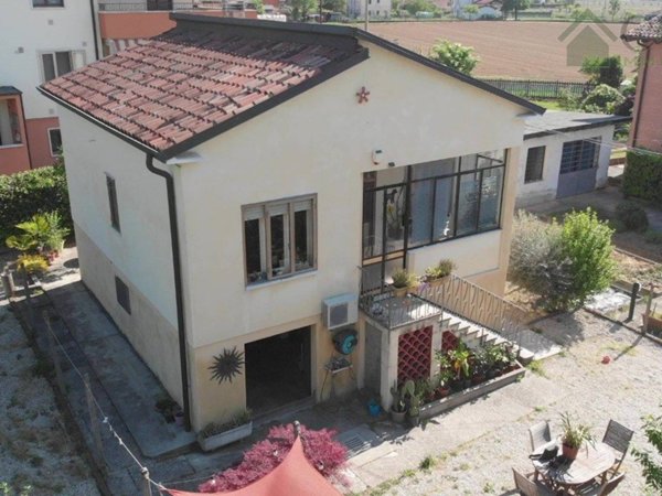 casa indipendente in vendita a Vicenza in zona Anconetta