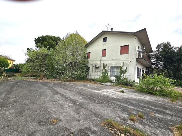 casa indipendente in vendita a Vicenza in zona Maddalene