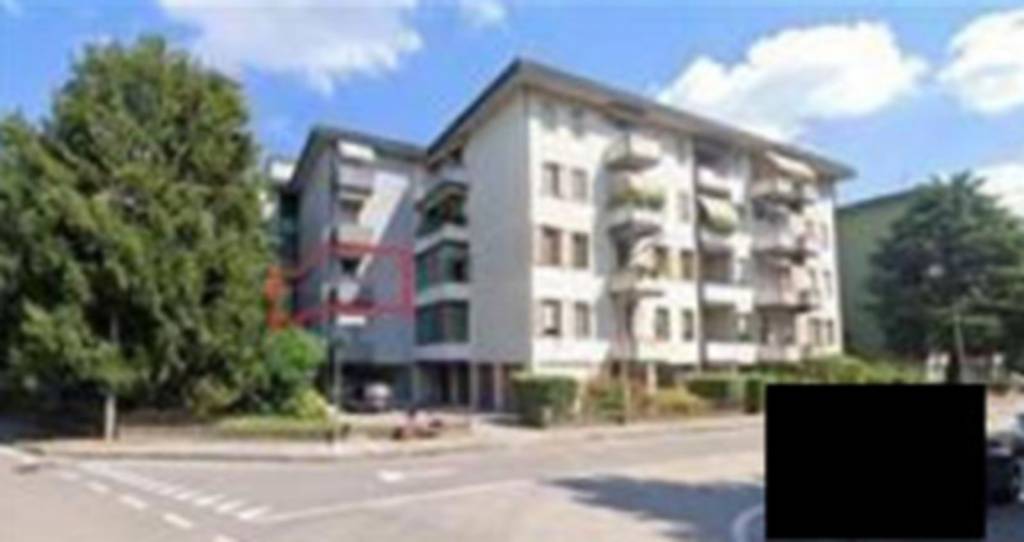appartamento in vendita a Vicenza in zona Cattane
