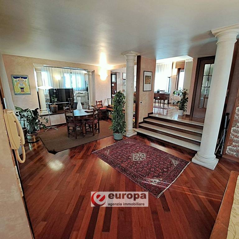 casa indipendente in vendita a Vicenza in zona San Felice