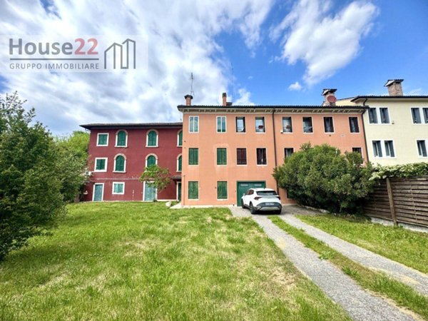casa indipendente in vendita a Vicenza in zona Borgo Berga