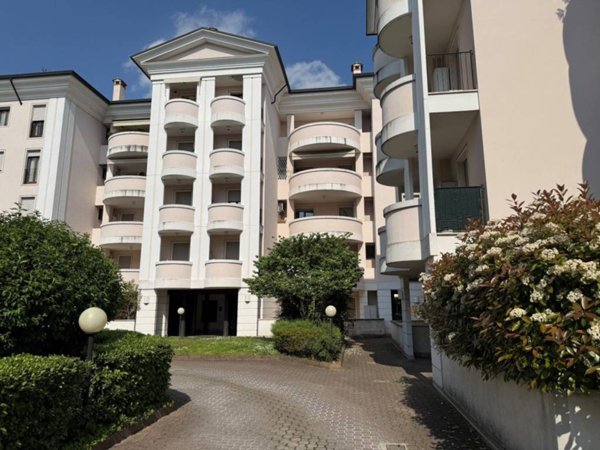 appartamento in vendita a Vicenza in zona Maddalene