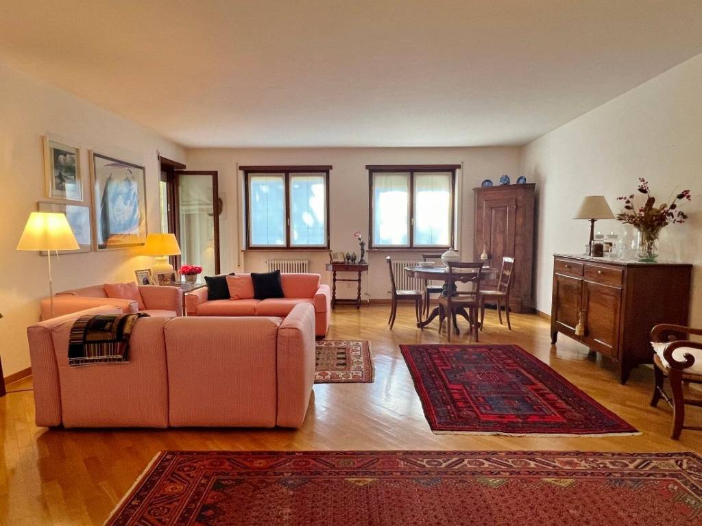 appartamento in vendita a Vicenza in zona Cattane