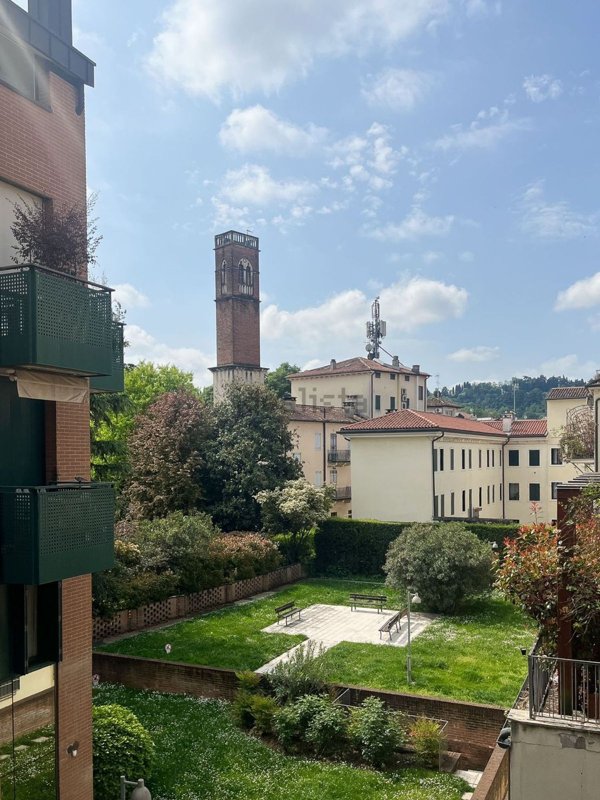 appartamento in vendita a Vicenza in zona Centro Storico