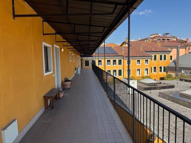 appartamento in vendita a Vicenza in zona Cattane