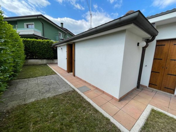 casa indipendente in vendita a Vicenza in zona Monte Berico