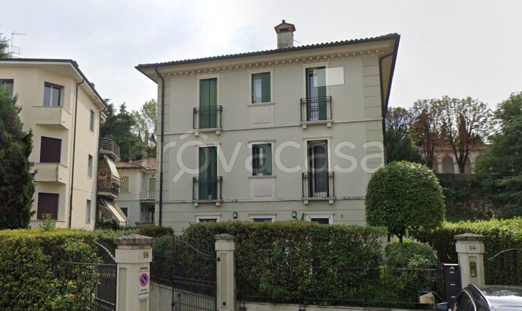 appartamento in vendita a Vicenza in zona Monte Berico