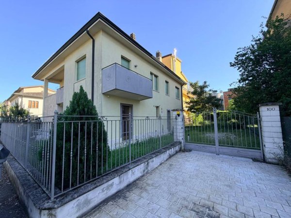casa indipendente in vendita a Vicenza in zona Bertesina