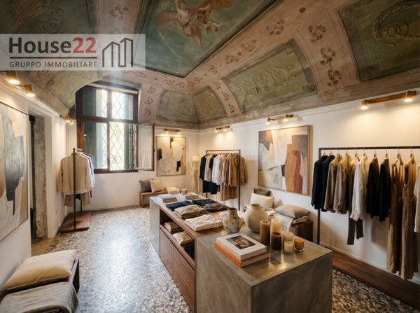 ufficio in vendita a Vicenza in zona Centro Storico