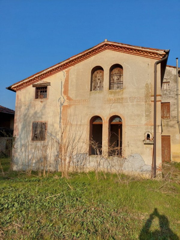 casale in vendita a Vicenza in zona San Bortolo/San Paolo